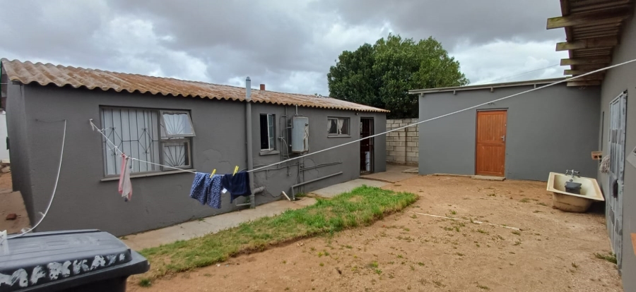 2 Bedroom Property for Sale in Zwide Eastern Cape